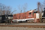 MNTX 454 headed Westbound on NS train 35A past MP116, Cove PA